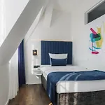 Homaris East Side - Self-check In 3*