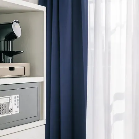 Homaris East Side - Self-check In Otel