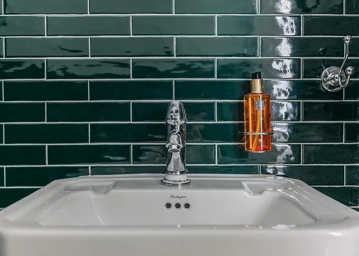 Homaris East Side - Self-check In 3*