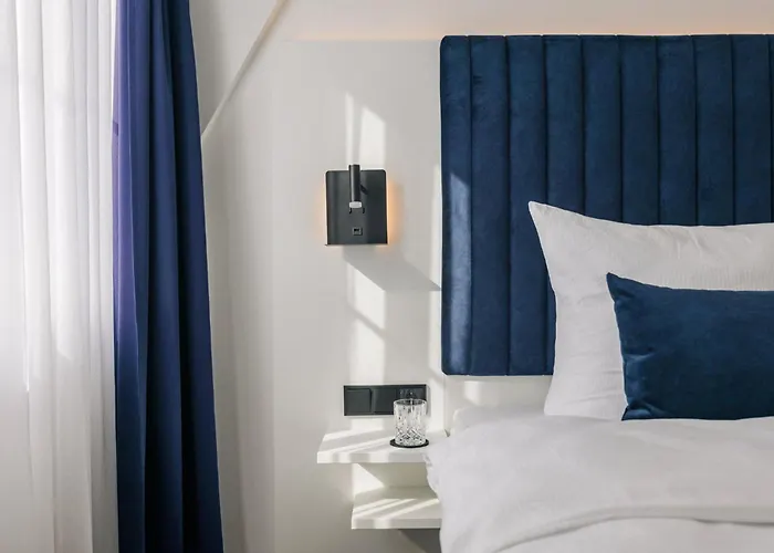 Homaris East Side - Self-check In 3*