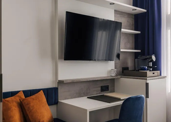 Homaris East Side - Self-check In Hotell 3*