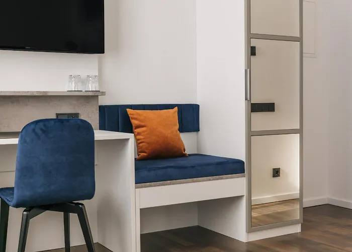 Homaris East Side - Self-check In 3*