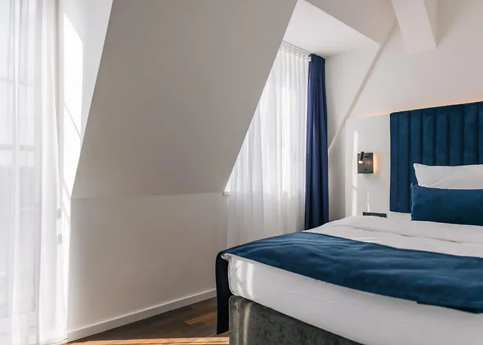 Homaris East Side - Self-check In Hotel 3*